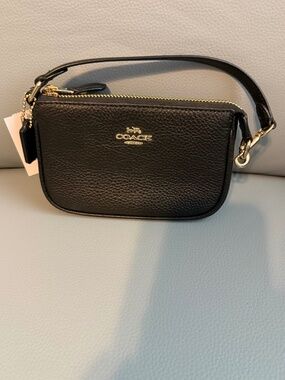Coach Nolita 15